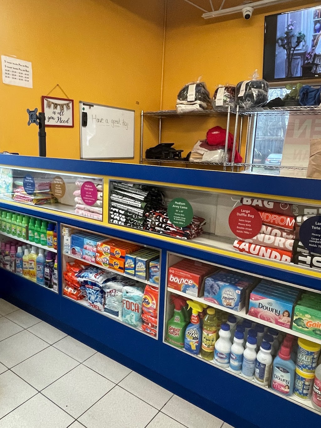 LaundroMax | 1549 Barnum Ave, Bridgeport, CT 06610 | Phone: (203) 572-0576