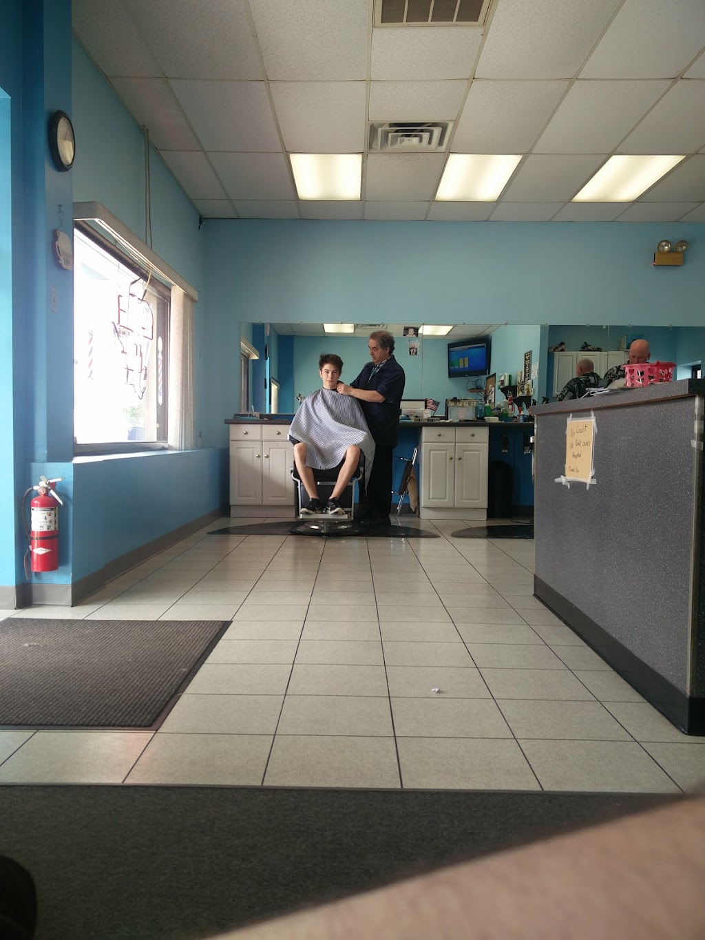 Parkway Center Barber Shop | 1507 Lehigh St, Allentown, PA 18103 | Phone: (610) 797-0851