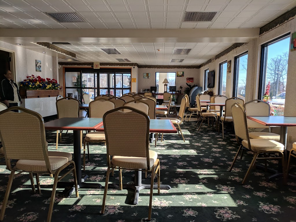 Hotel M, Mt Pocono | 1244 Pocono Blvd, Mt Pocono, PA 18344 | Phone: (570) 839-3600