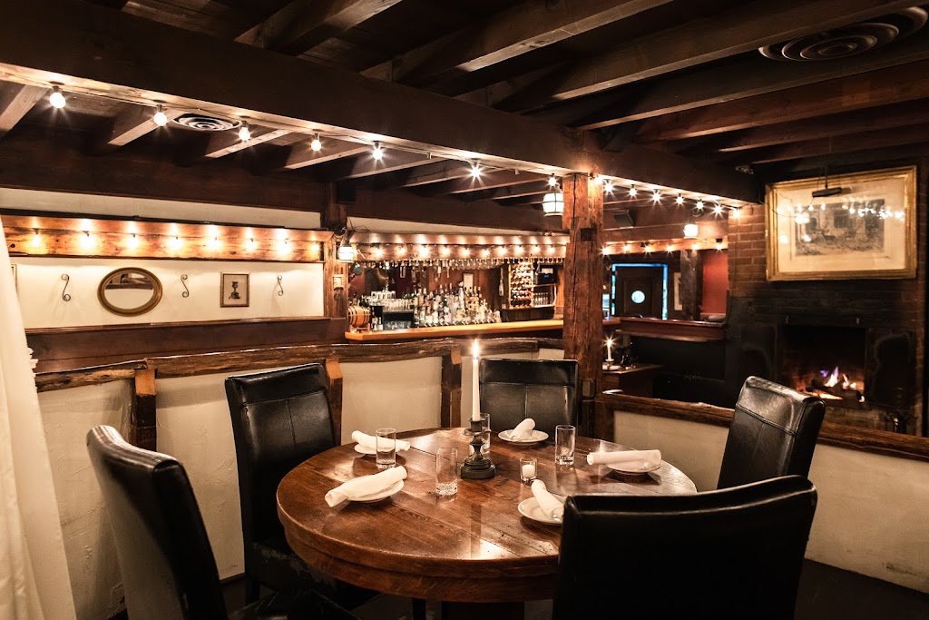 The Stagecoach Tavern at Race Brook Lodge | 854 S Undermountain Rd, Sheffield, MA 01257 | Phone: (413) 229-8585