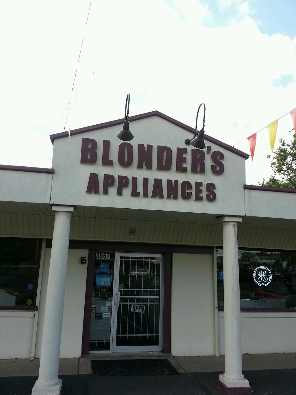 Blonders Discount Appliance | 3967 Veterans Hwy, Levittown, PA 19056 | Phone: (215) 943-7100