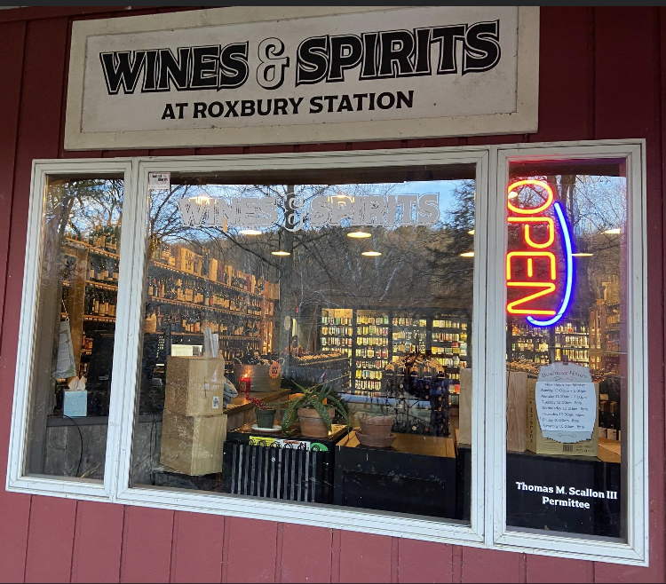 Wines & Spirits at Roxbury Station | 162 Baker Rd Unit 3, Roxbury, CT 06783 | Phone: (860) 799-6828