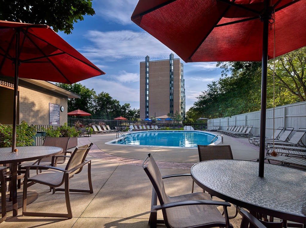 Hill House at Chestnut Hill | 201 W Evergreen Ave, Philadelphia, PA 19118 | Phone: (215) 248-2373