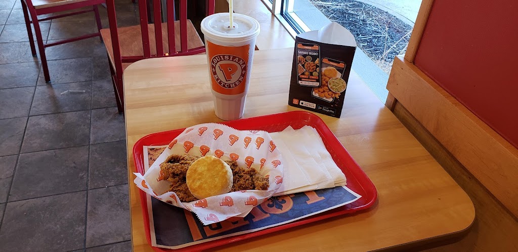 Popeyes Louisiana Kitchen | 508 E Main St, Patchogue, NY 11772 | Phone: (631) 730-7236