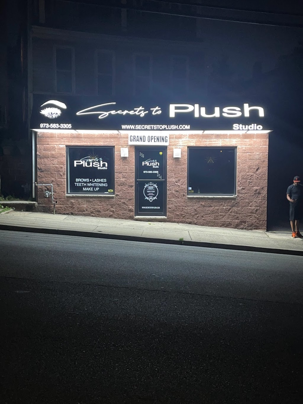 Secrets To Plush | 274 Belleville Ave, Belleville, NJ 07109 | Phone: (973) 583-3305