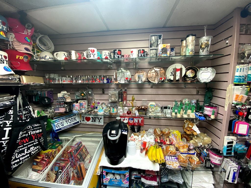 FOURM Gift Shop and Convenience Store | 20 Frontage Rd, Newark, NJ 07114 | Phone: (973) 310-2512