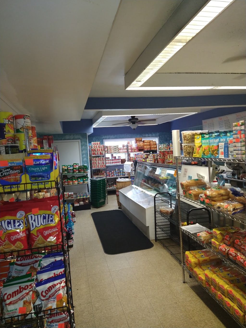 Marcus Hook Deli | 520 Market St, Marcus Hook, PA 19061 | Phone: (484) 483-7652