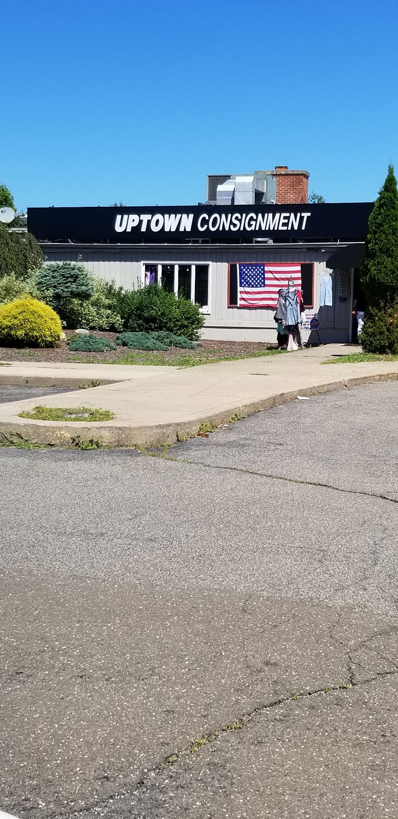 Uptown Consignment | 4137 Whitney Ave, Hamden, CT 06518 | Phone: (203) 780-8445