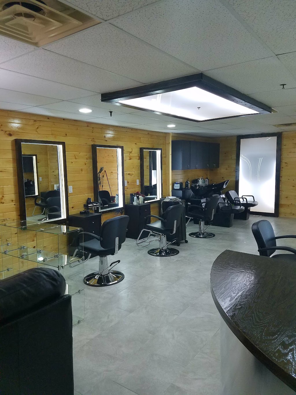 K Hair Salon | 258 W Old Country Rd, Hicksville, NY 11801 | Phone: (516) 495-4588