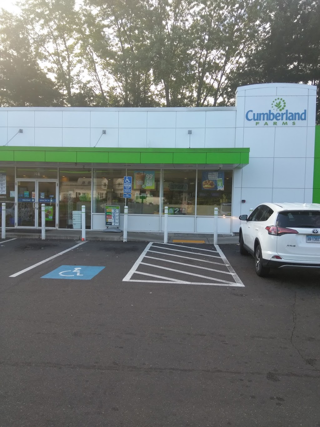 Cumberland Farms | 227 E Main St, Branford, CT 06405 | Phone: (203) 481-0196