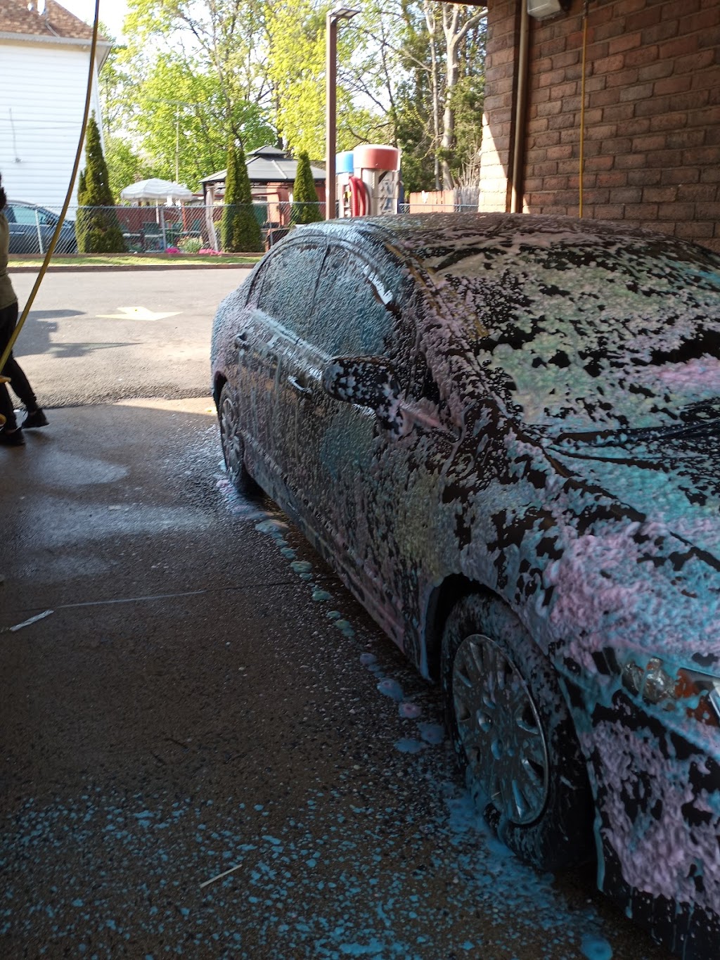 E Z Car Wash | 219 French St, New Brunswick, NJ 08901 | Phone: (732) 370-1781