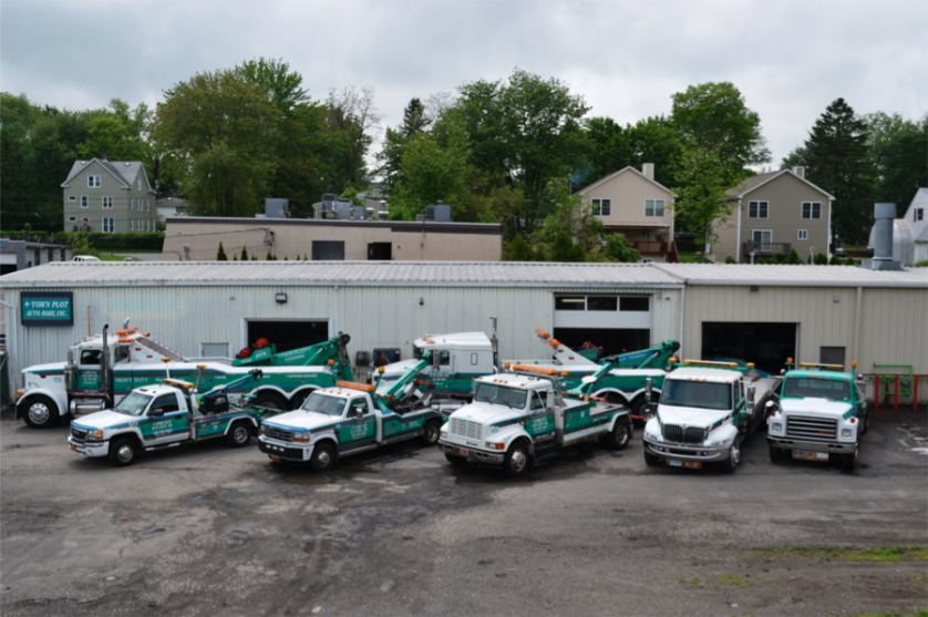 Town Plot Auto Body & Towing | 332 Fairfield Ave, Waterbury, CT 06708 | Phone: (203) 756-9393