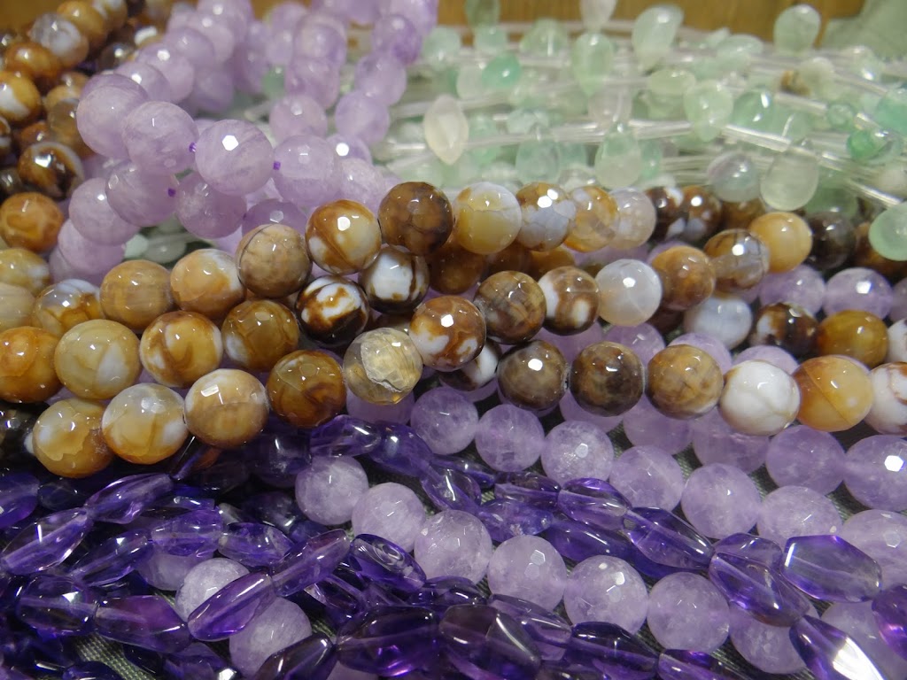 Absolute Bead Shop at Natures Art Village | 1650 Hartford-New London Turnpike, Oakdale, CT 06370 | Phone: (860) 443-4367