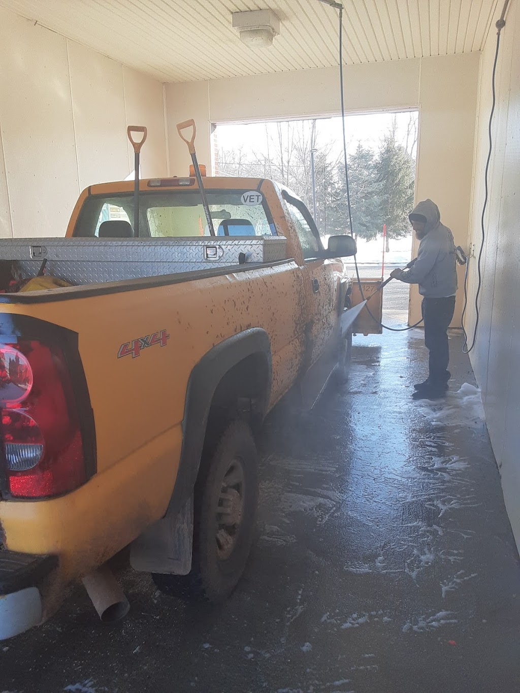 Car wash | 290 Enfield St, Enfield, CT 06082 | Phone: (860) 741-3707
