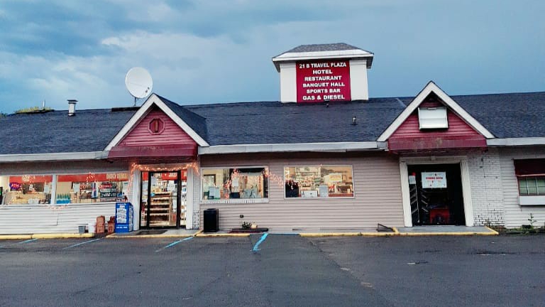 21B Travel Plaza | 12800 Rte 9W, Coxsackie, NY 12192 | Phone: (518) 731-2721