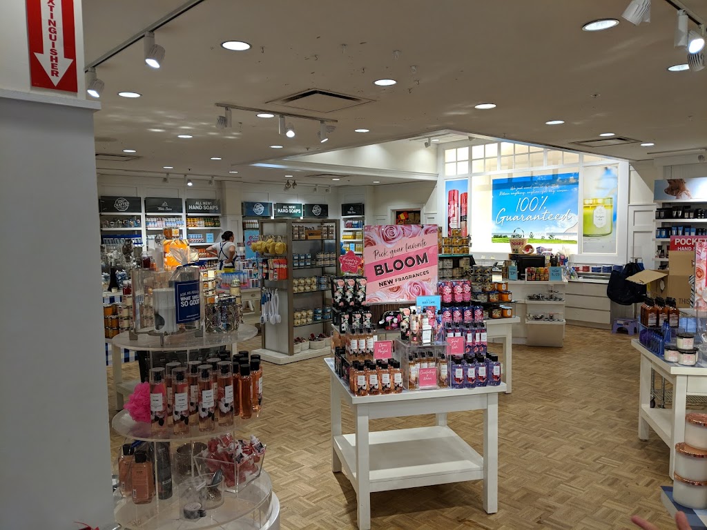 Bath & Body Works | 5006 NY-23, Oneonta, NY 13820 | Phone: (607) 433-2862