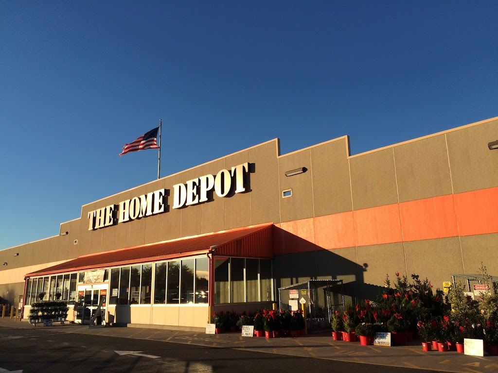 The Home Depot | 2560 Bruckner Blvd, The Bronx, NY 10465 | Phone: (718) 828-1071