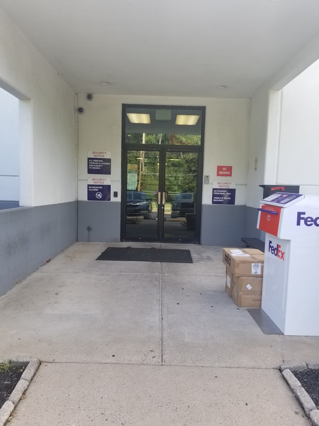 FedEx | 1500 Blueball Ave, Linwood, PA 19061 | Phone: (800) 463-3339