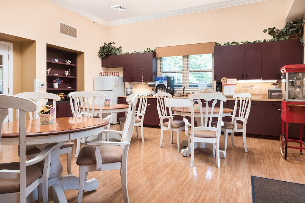 Spring Oak Senior Living of Berlin | 396 S White Horse Pike, Berlin, NJ 08009 | Phone: (856) 719-9599