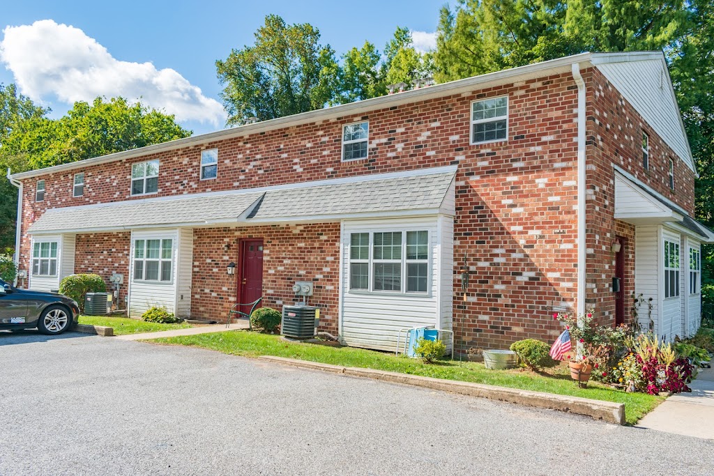 Paoli Place Apartments and Townhomes | 27 E Central Ave, Paoli, PA 19301 | Phone: (484) 810-0161