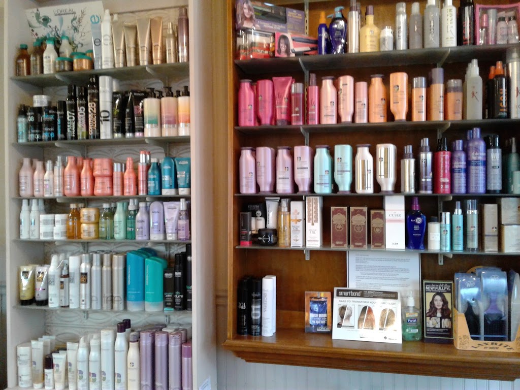 mousey brown salon | 732 Lorimer St, Brooklyn, NY 11211 | Phone: (718) 486-7971