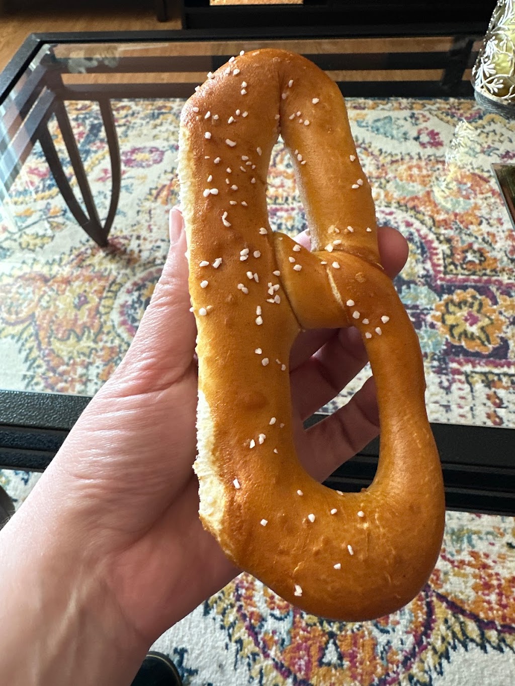 Philly Style Soft Pretzel | 920 Woodbourne Rd, Levittown, PA 19057 | Phone: (215) 946-0300