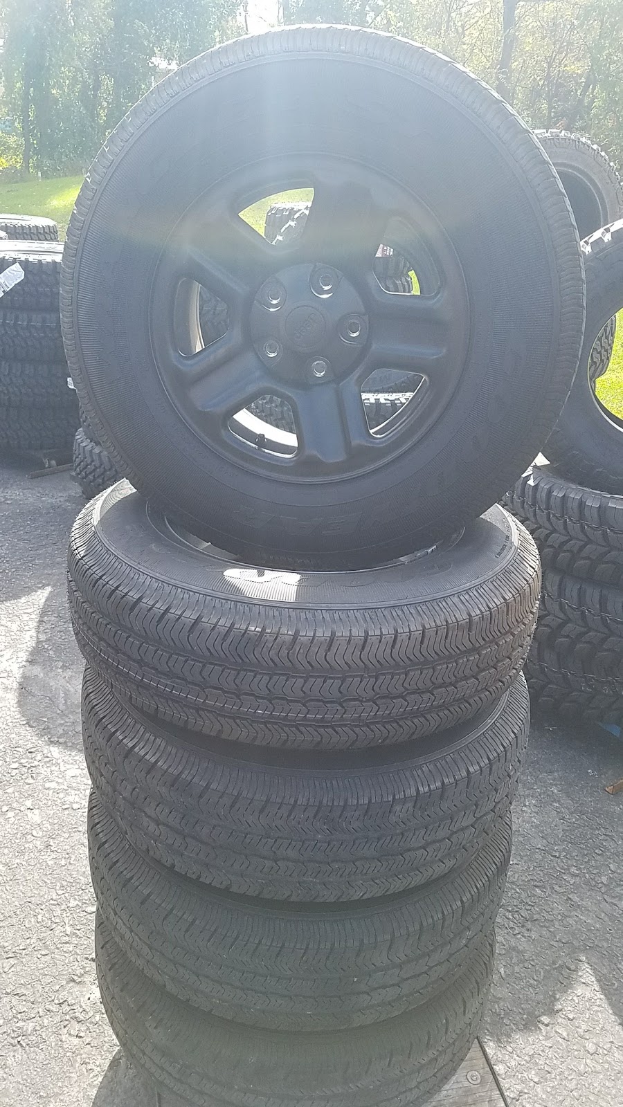 Brodheadsville Bargain Barn Tires | 2076 US-209, Brodheadsville, PA 18322 | Phone: (570) 656-7063