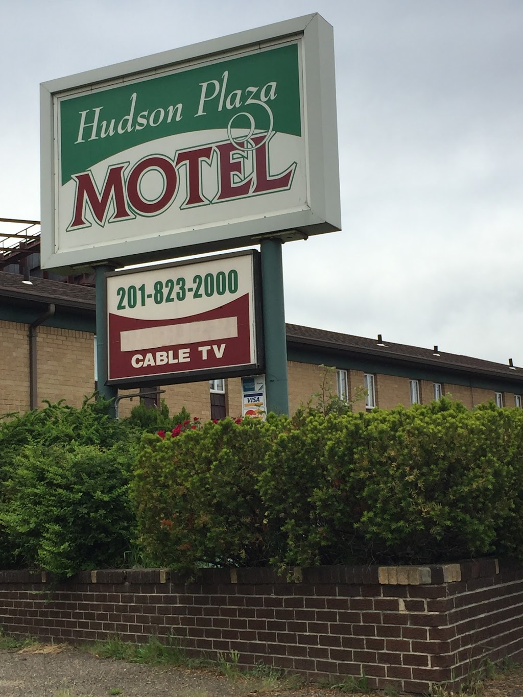 Hudson Plaza Motel | 190 W 63rd St #440N, Bayonne, NJ 07002 | Phone: (201) 823-2000