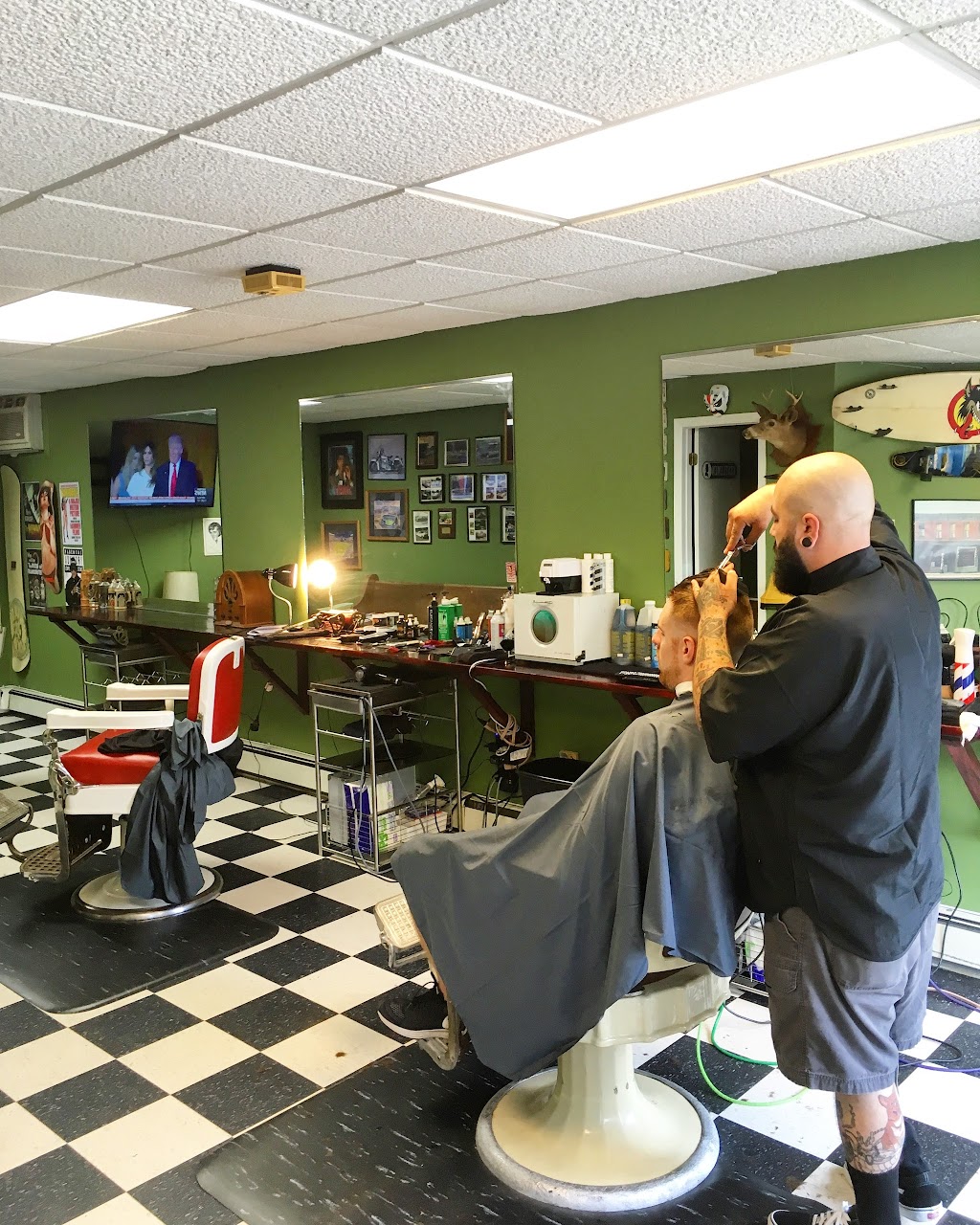 Wolfman Jays barber shop & shave parlor | 521 Main St, Highland Falls, NY 10928 | Phone: (845) 859-4333