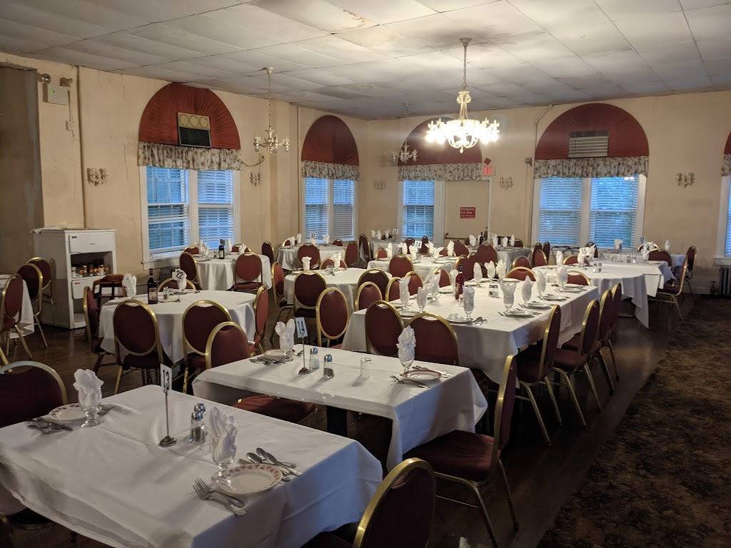 Oppenheimers Regis Hotel | 400 Lake St, Fleischmanns, NY 12430 | Phone: (845) 254-5080