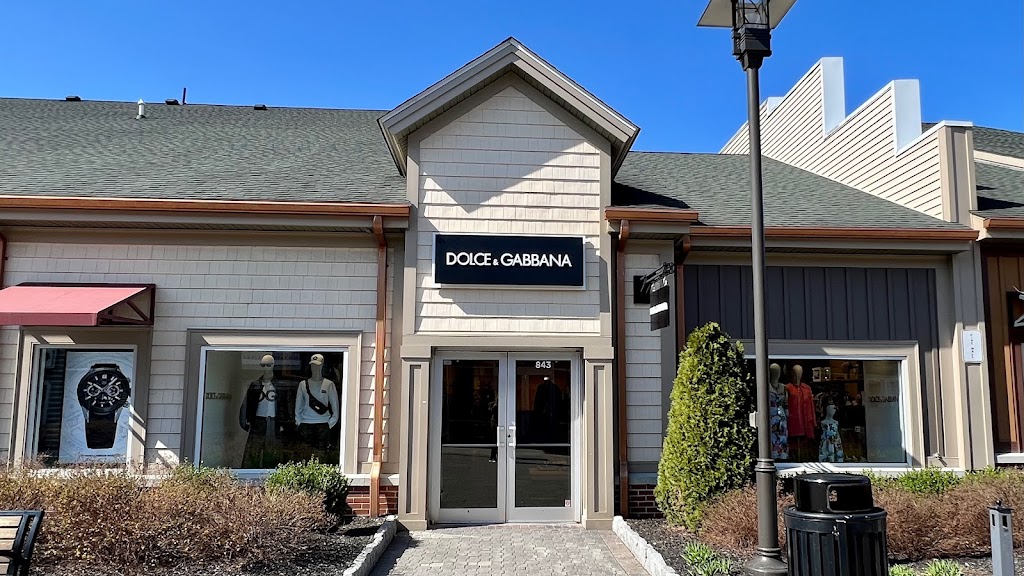 Dolce & Gabbana | Outlet, c/o, 843 Adirondack Way, Woodbury, NY 10917 | Phone: (845) 928-5221