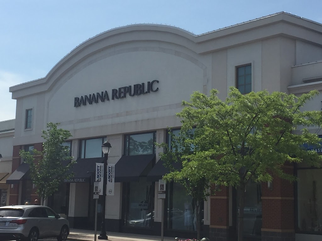 Banana Republic | 2960 Center Valley Pkwy Suite 722, Center Valley, PA 18034 | Phone: (610) 791-7505