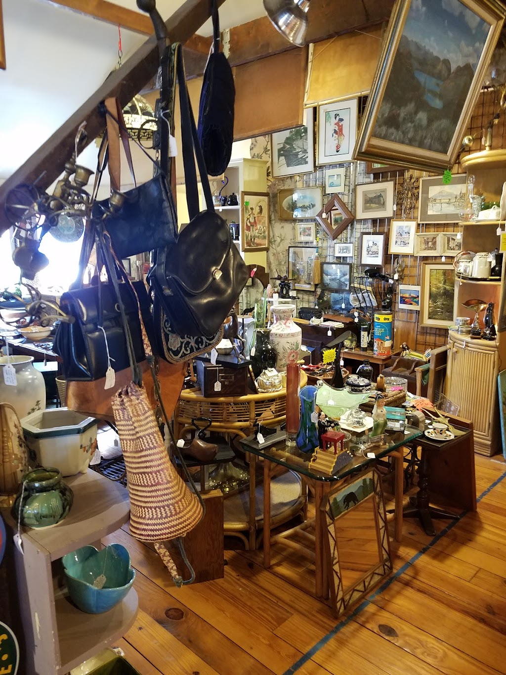 Old Lumberyard Antiques | 113 Seventh St, Milford, PA 18337 | Phone: (570) 409-8636