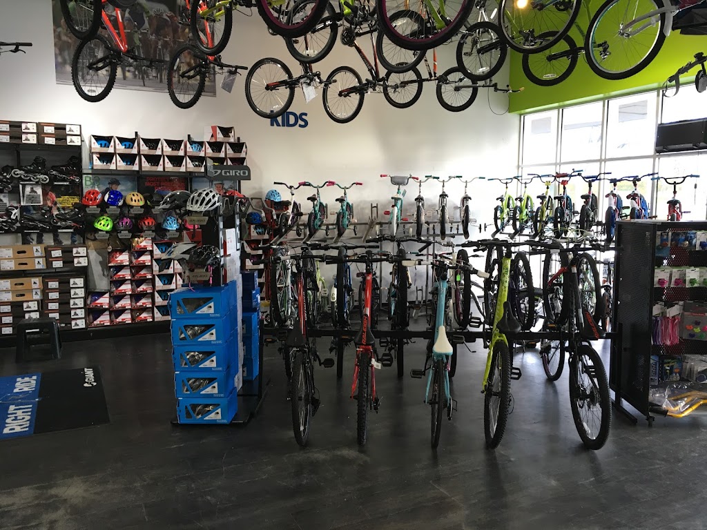 B3 Bicycles - Giant Howell | 6527 US-9, Howell Township, NJ 07731 | Phone: (732) 987-6267