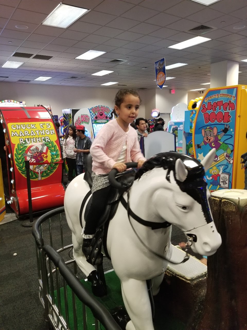 Chuck E. Cheese | 155 Sunrise Hwy, West Islip, NY 11795 | Phone: (631) 376-1800