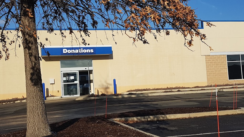 Goodwill Bloomfield Store & Donation Station | 331 Cottage Grove Rd, Bloomfield, CT 06002 | Phone: (860) 969-5514