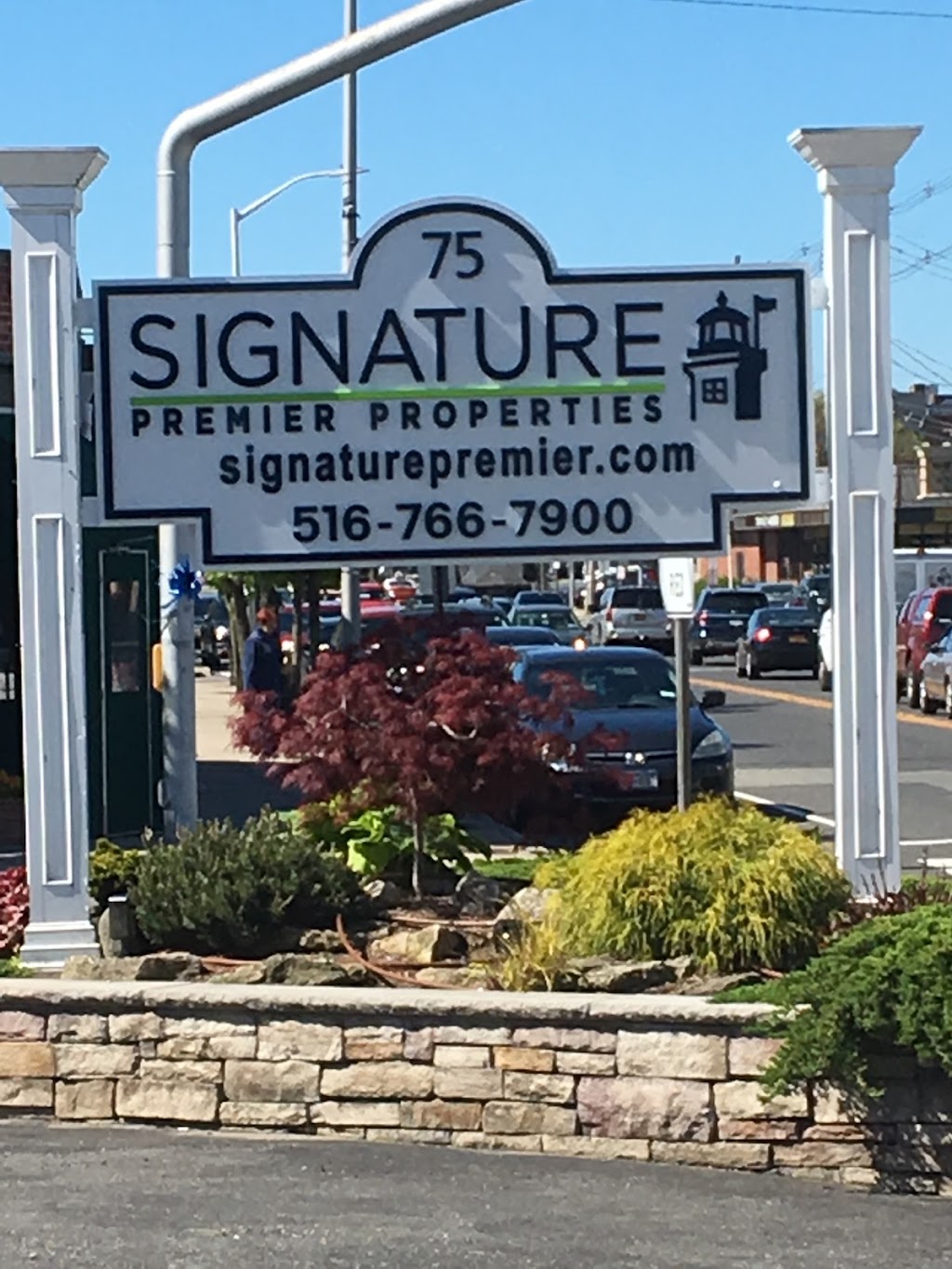 Signature Premier Properties | Rockville Centre | 75 Seaman Ave, Rockville Centre, NY 11570 | Phone: (516) 766-7900