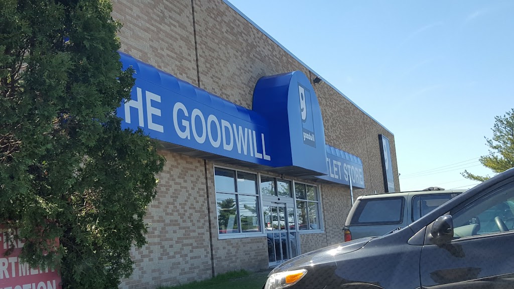 Goodwill Outlet Store | 330 Benigno Blvd, Bellmawr, NJ 08031 | Phone: (856) 931-1361