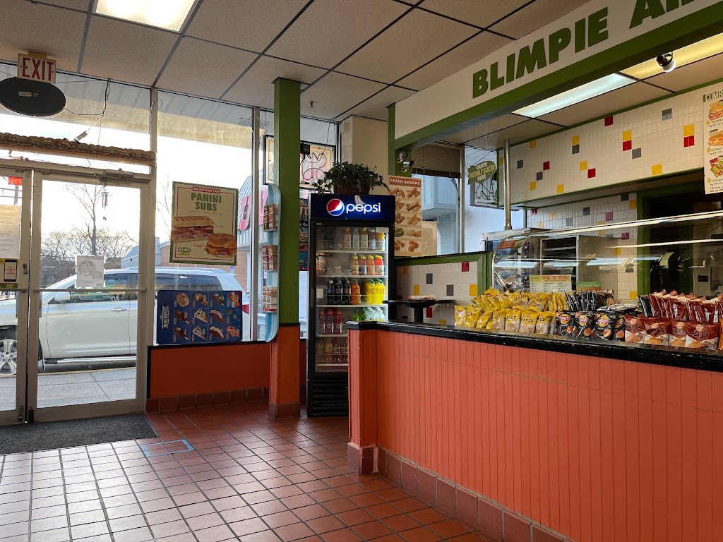 Blimpie | 525 Old Country Rd, Westbury, NY 11590 | Phone: (516) 338-2614