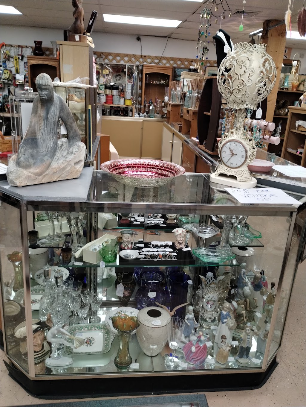 2 Sisters Trading Post | 26 New London Rd, Salem, CT 06420 | Phone: (860) 934-9537