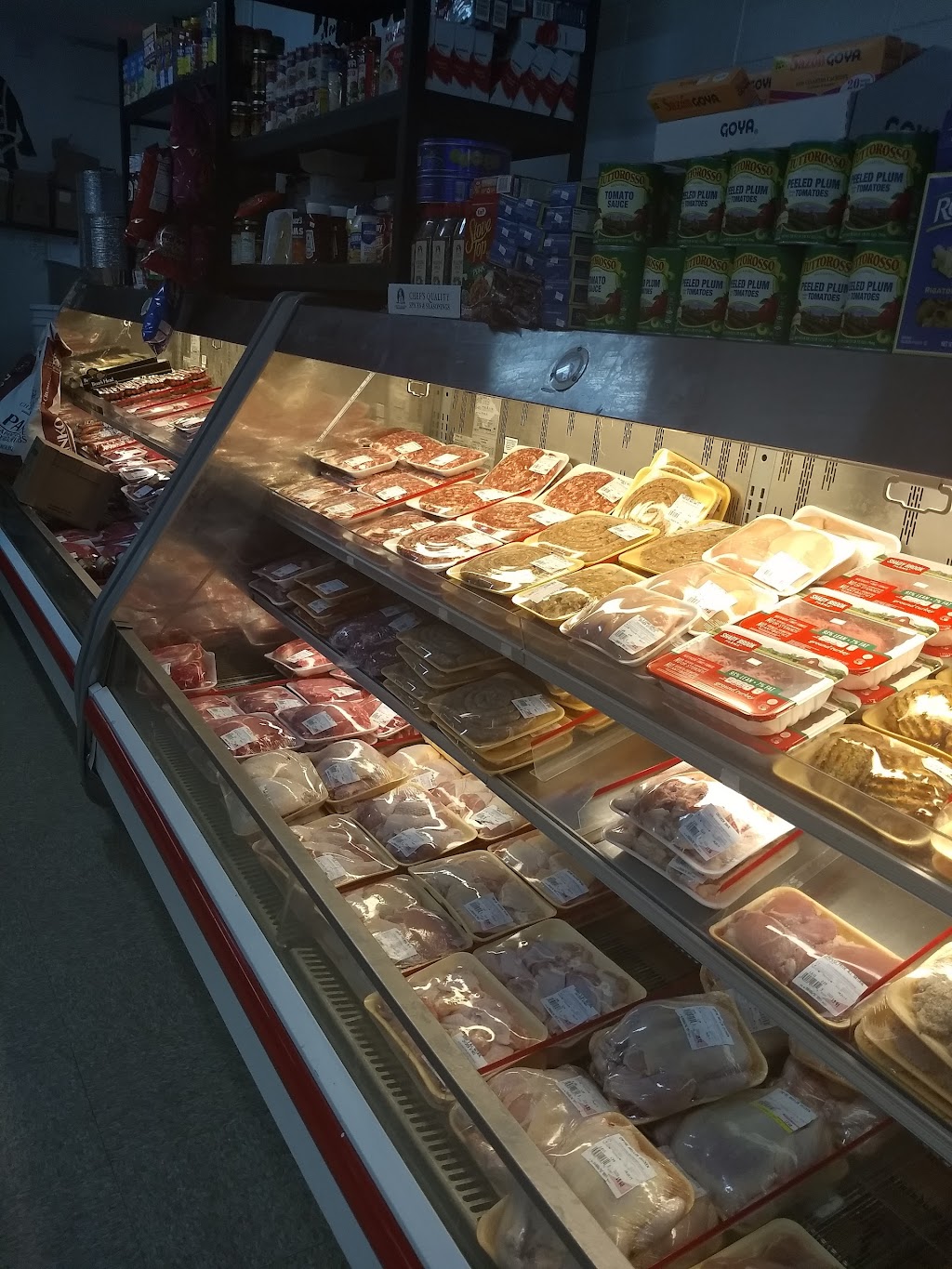 Mercedes Meat Market | 376 Neighborhood Rd, Mastic Beach, NY 11951 | Phone: (631) 772-6330