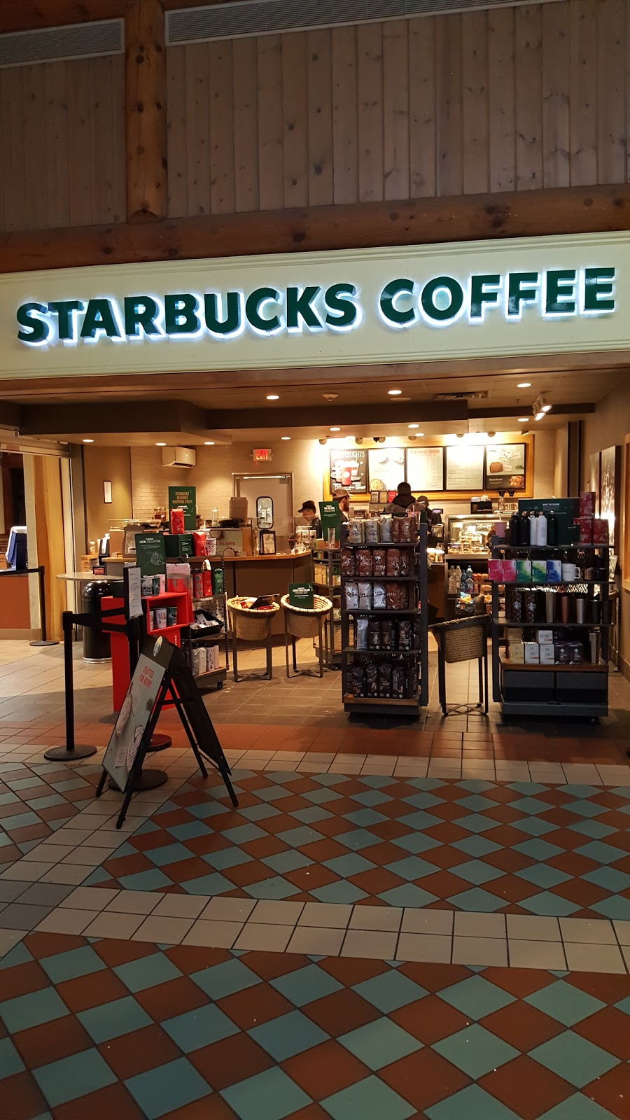 Starbucks | 127 NY State Thruway, Hannacroix, NY 12087 | Phone: (518) 618-4252