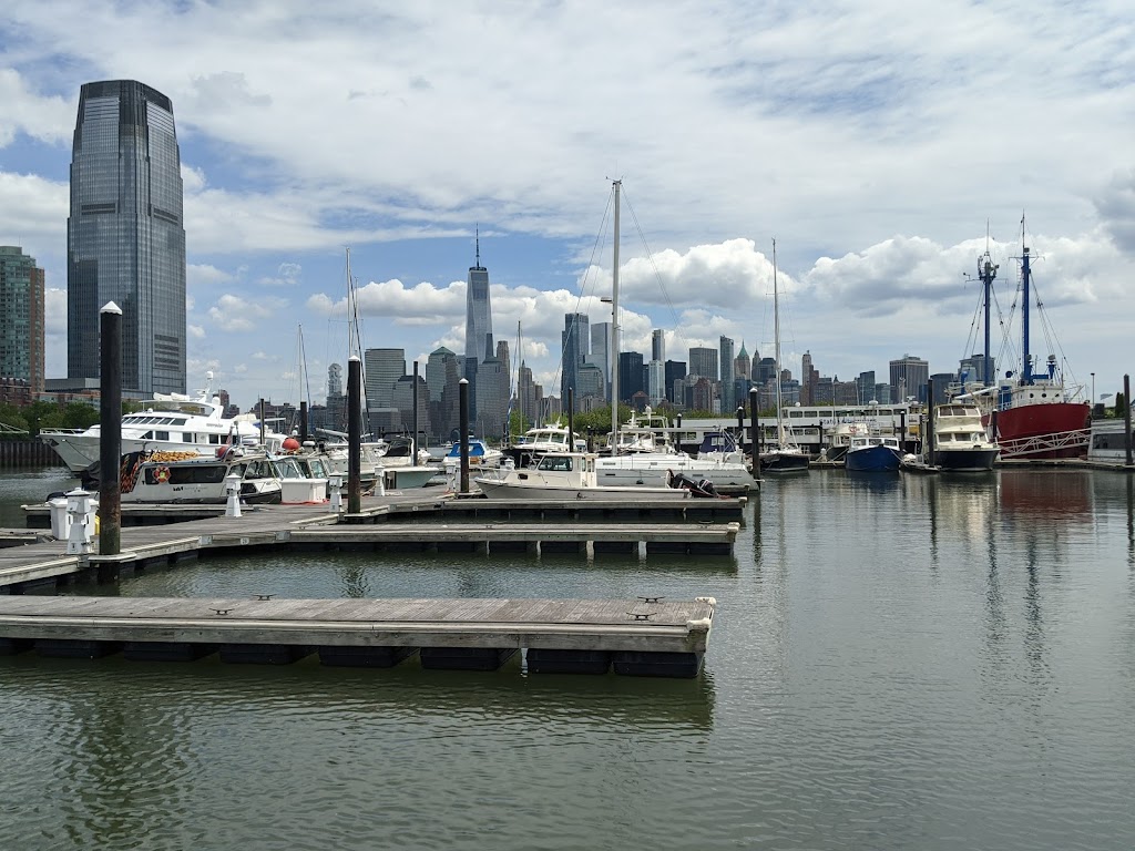 Liberty Landing Marina Fuel Dock | 80 Audrey Zapp Dr, Jersey City, NJ 07305 | Phone: (201) 985-8000