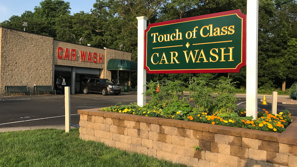 Touch of Class Car Wash Inc | 836 Middle Country Rd, St James, NY 11780 | Phone: (631) 265-0777