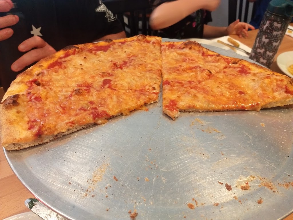 Pizzeria Bacio | 7 Collegeview Ave, Poughkeepsie, NY 12603 | Phone: (845) 486-8080