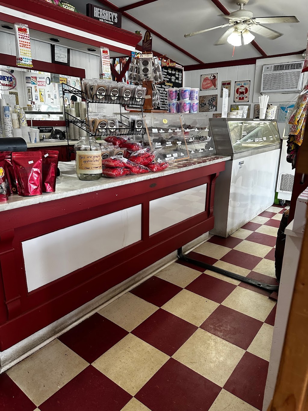 The Sweet Tooth | 655 Main St, Plymouth, CT 06782 | Phone: (860) 283-4566