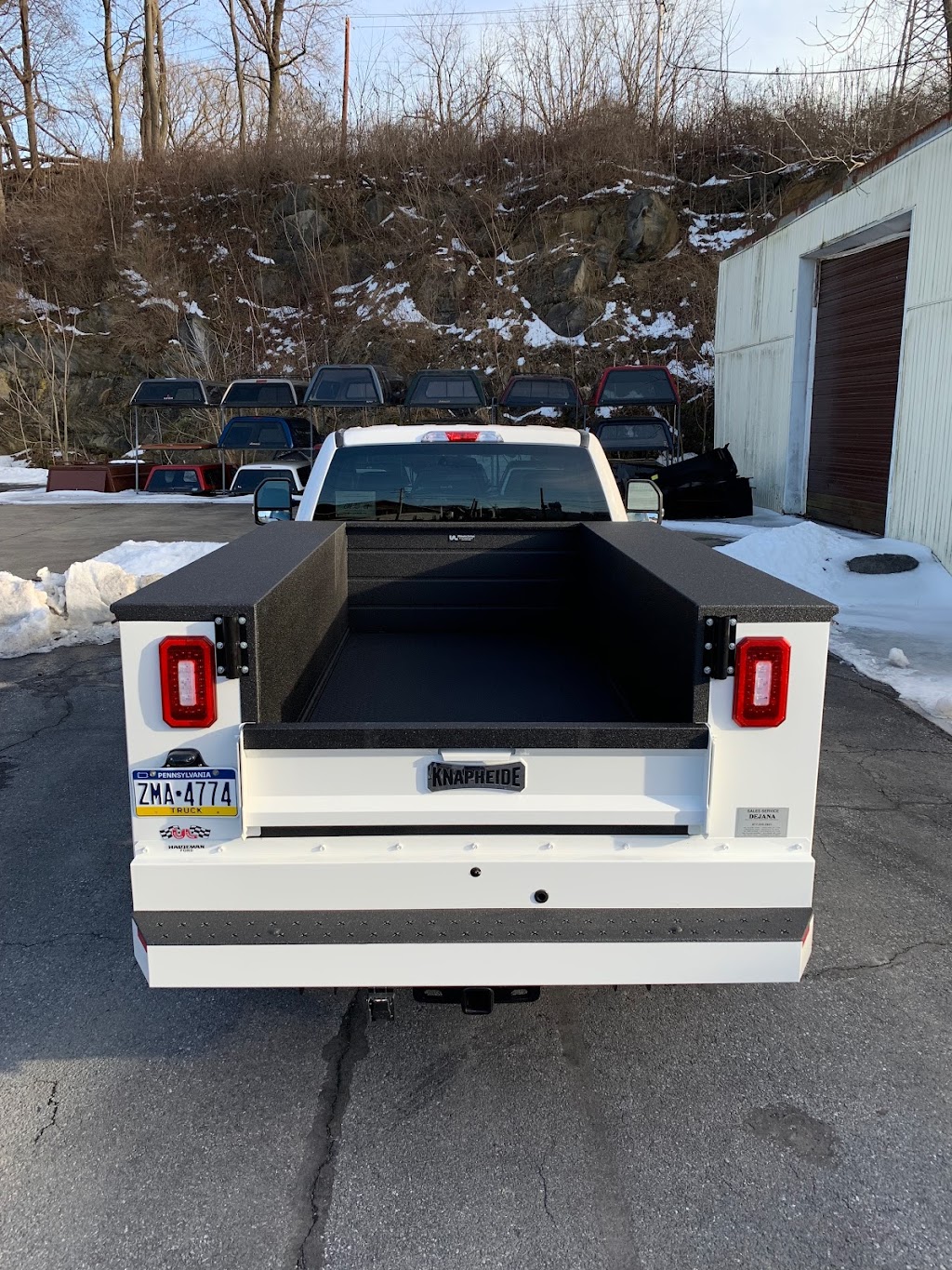 Best Truck Caps | 261 Race St, Catasauqua, PA 18032 | Phone: (610) 266-1305