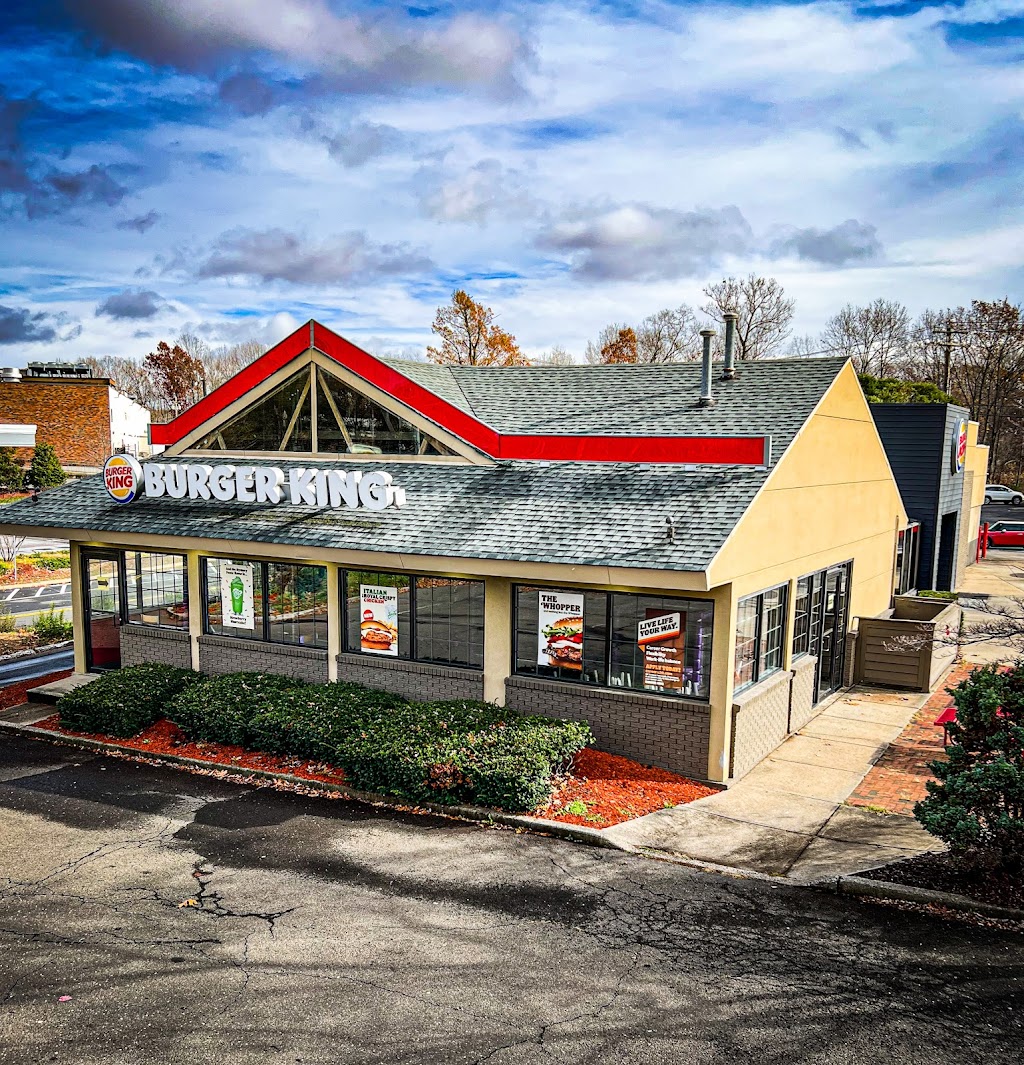 Burger King | 902 Bridgeport Ave, Shelton, CT 06484 | Phone: (203) 929-7290
