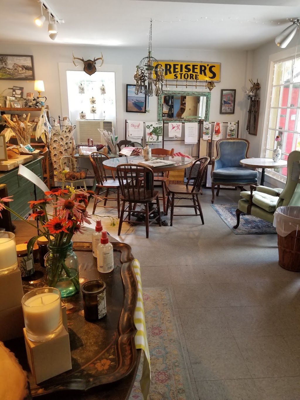 Old Easton Center Gasoline And Antiques | 299 Center Rd, Easton, CT 06612 | Phone: (203) 268-9551