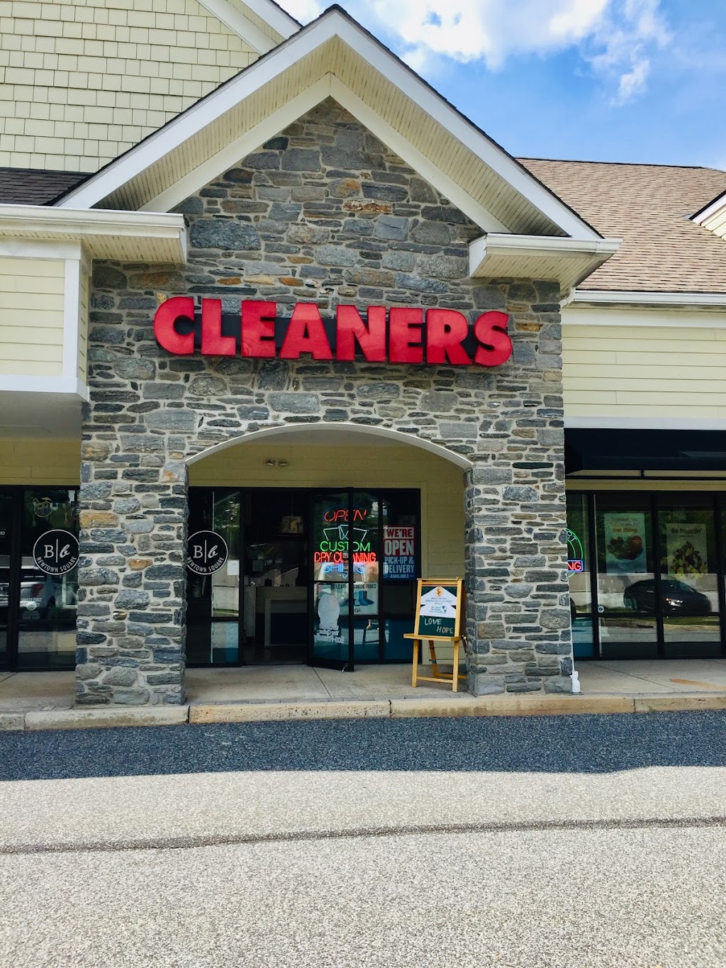 Springton Cleaners | 208 S Newtown Street Rd, Newtown Square, PA 19073 | Phone: (610) 353-4125